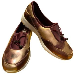 Cushion Walk by Avon Shoes Womens Maroon & Gold  Slip‎ On Casual Comfort Sz 7